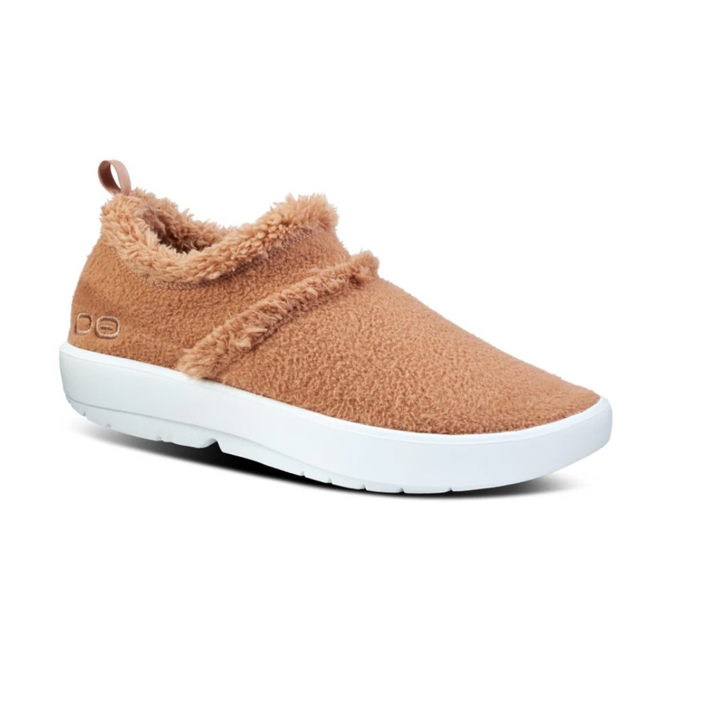 Oofos Oocoozie Recovery Shoe Womens Size 8 Camel Chestnut Comfort Low Top NIB